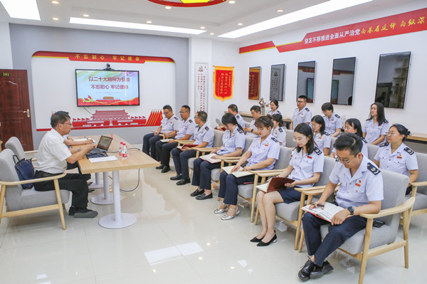 薪火相传助成长 青春扬帆正当时