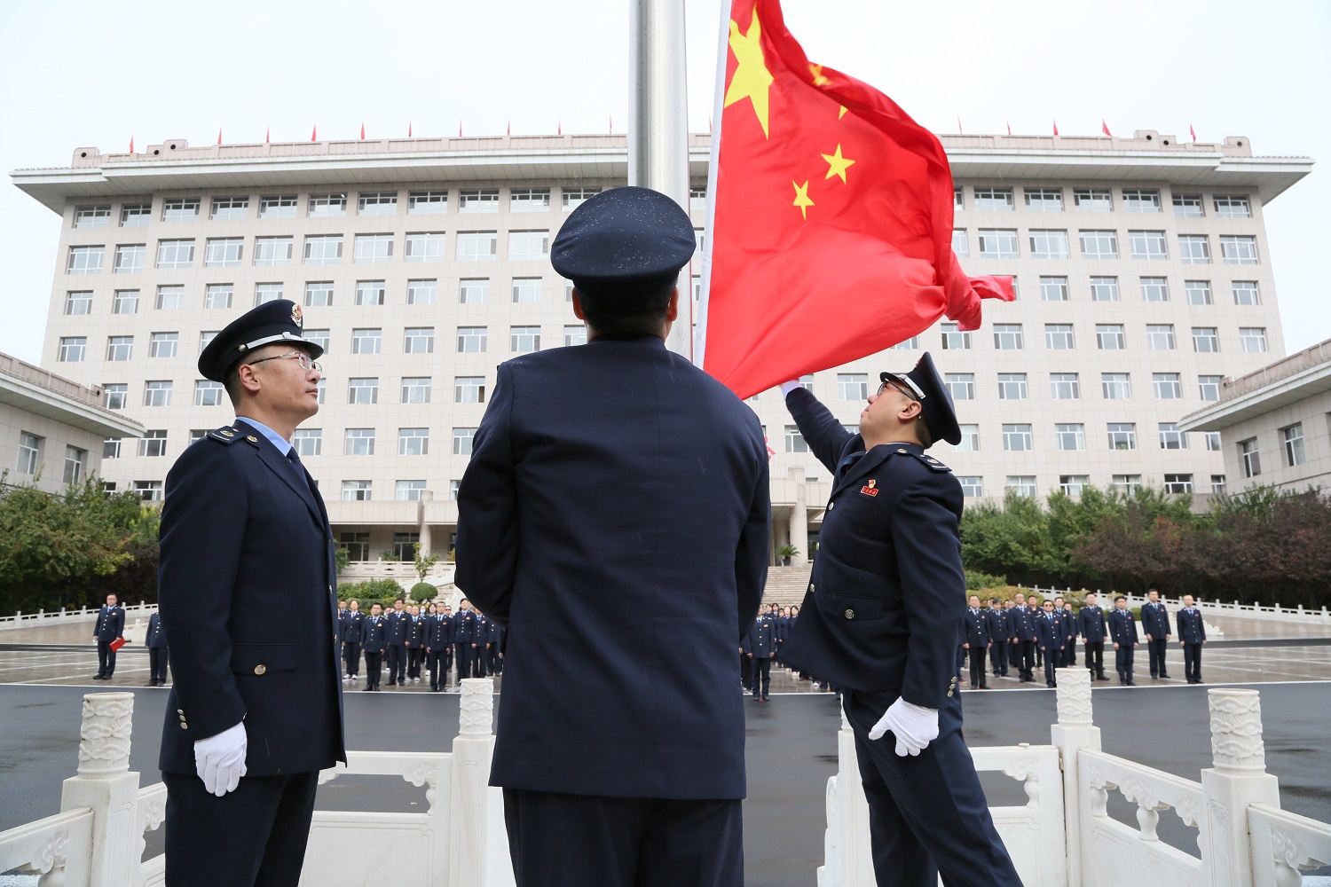 赤峰市税务局：全市税务系统举行升...