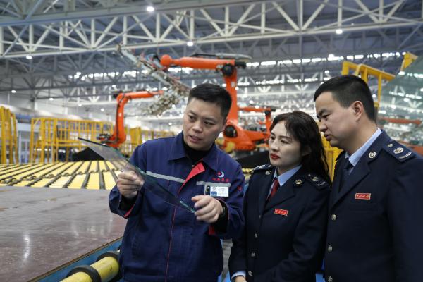 鄂尔多斯市税务局：赋能科技企业高...