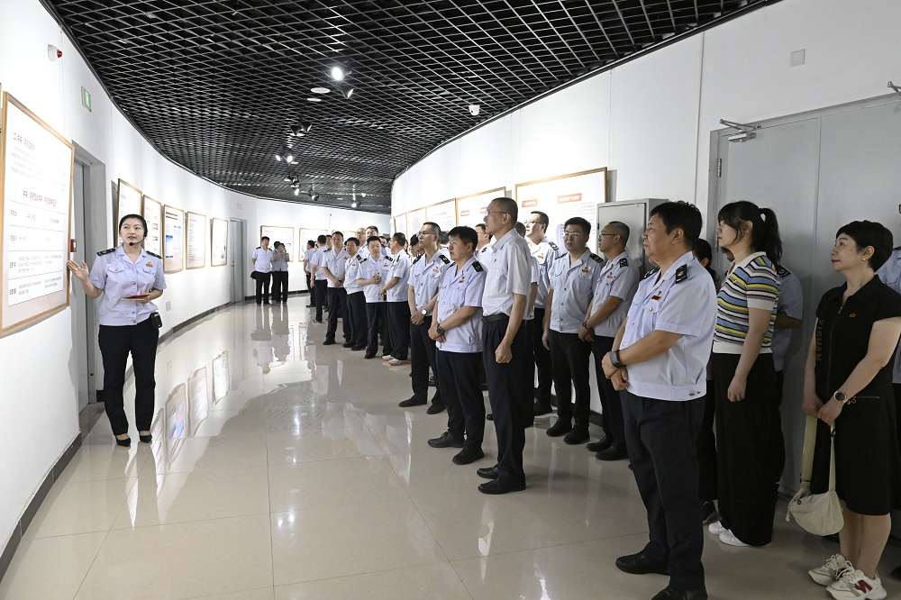 通辽市税务局组织开展“庆祝建党10...