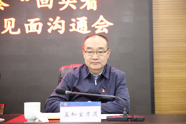 盟市频道 赤峰市 工作动态             孟凡江在表态发言中表示,全市